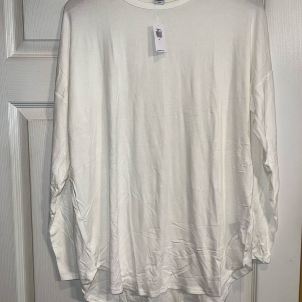 Old Navy White Rayon Oversized T-Shirt NWT 25"p2p - Picture 6 of 7
